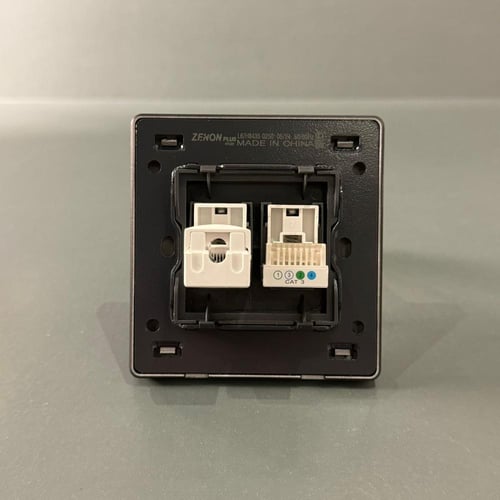 مفتاح كمبيوتر + تليفون Zp