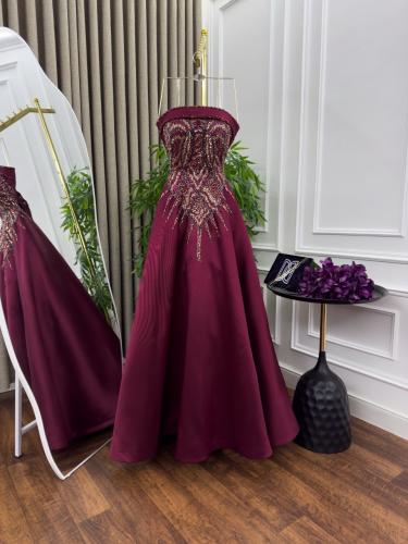 فستان فخم عودي