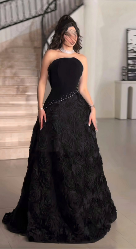 فستان اسود انيق
