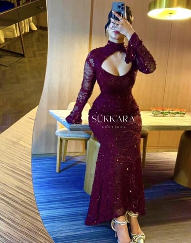 فستان احمر انيق