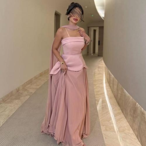 فستان طويل مع شال