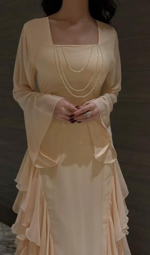 فستان شيفون ناعم