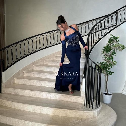 فستان كحلي تطريز صدر