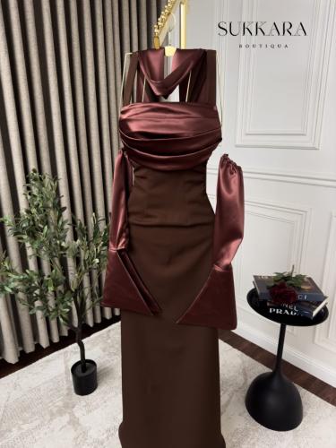 فستان بني سهره