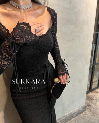 فستان دانتيل