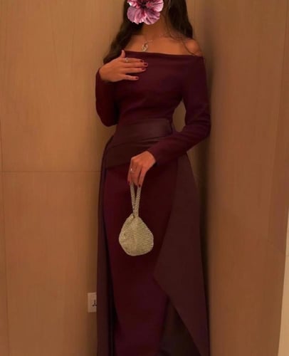 فستان برغندي فخم