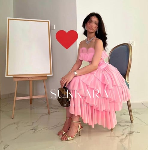 فستان وردي أنيق