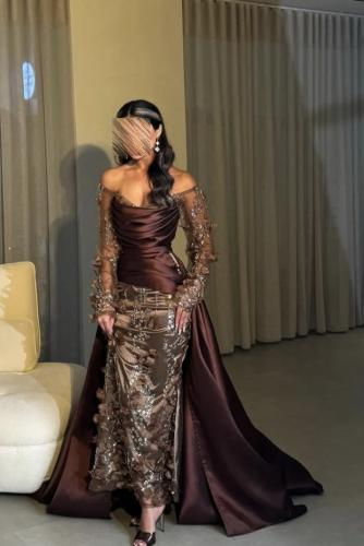 فستان بني مطرز