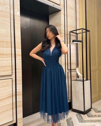 فستان كحلي انيق ناعم