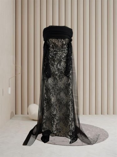 فستان دانتيل