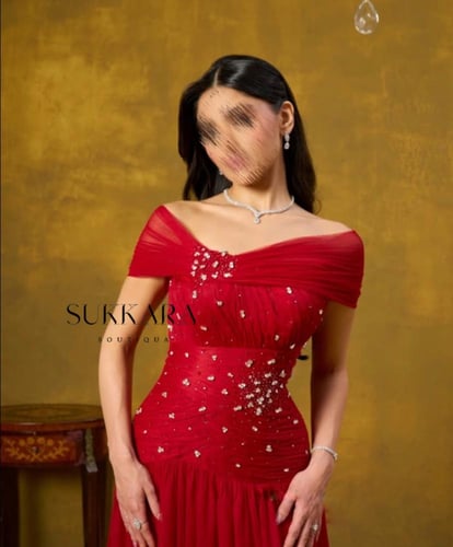 فستان تا احمر ناعم