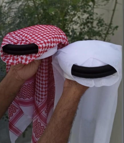 عقال مع شماغ ولادي