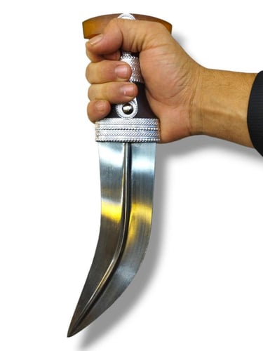 جنبية نجراني رجالي