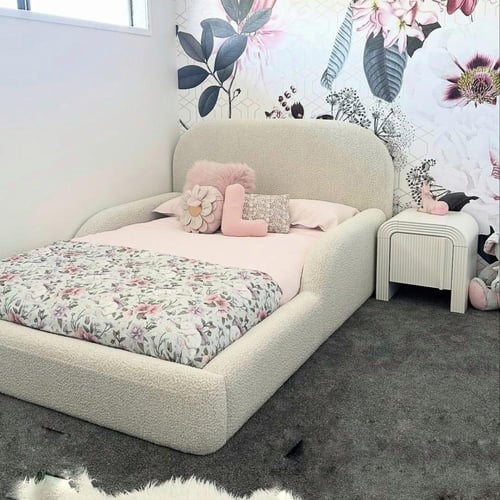 سرير اطفال نداف بمقاسات مختلفة والوان متعددة