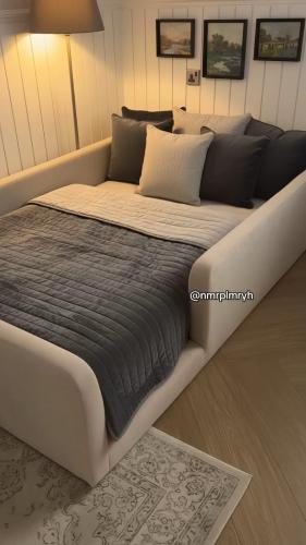 سرير اوسكا بجميع المقاسات والالوان المختلفة ولجميع...