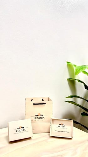 سبحة زعفرانية كحلية لون الحرباء