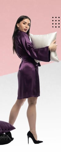 روب أستقبال عرايسي ساتان قصير 7012