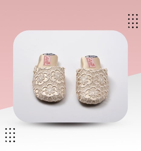 شبشب عرايسي كعب واطي دانتيل 4129