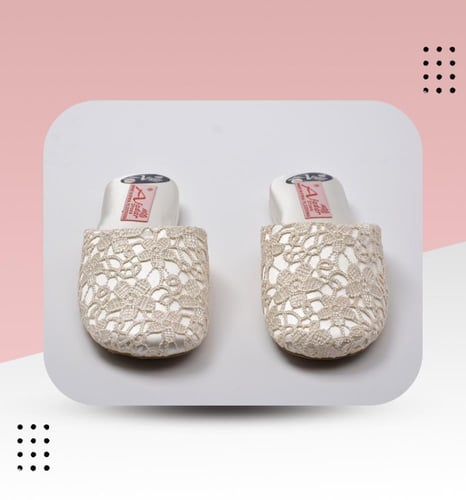 شبشب عرايسي كعب واطي دانتيل 4128