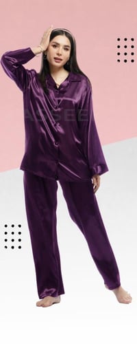 بجامة عرايسي ساتان كم كامل 3041