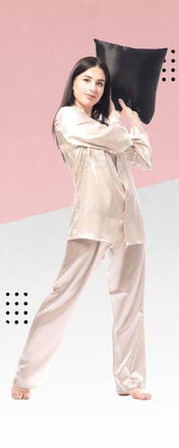 بجامة عرايسي ساتان كم كامل 3041