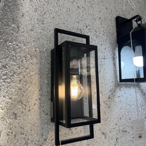 فانوس جداري