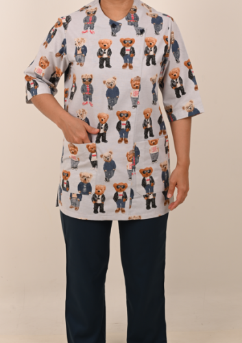 يونيفورم عاملات برسمة الدب لطلة لطيفة