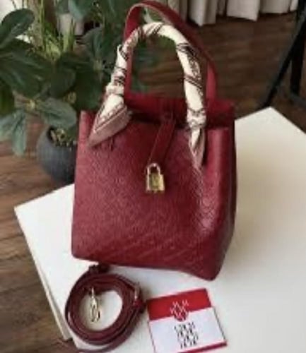 حقيبة كارولينا