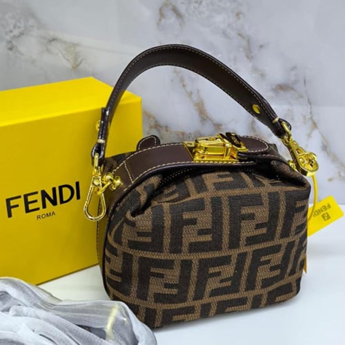 مايكرو حقيبة