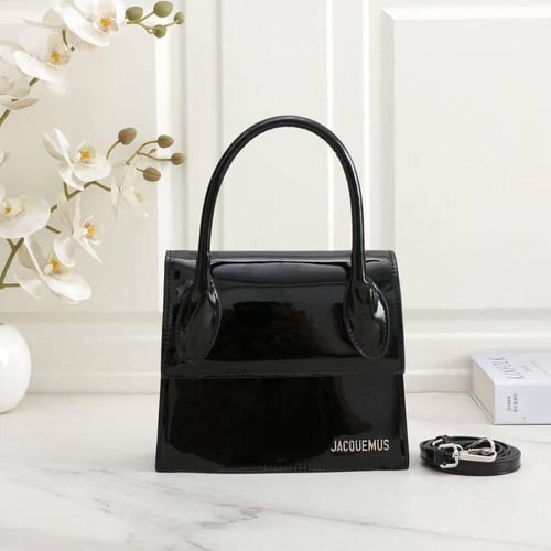 حقيبة جلد لامع