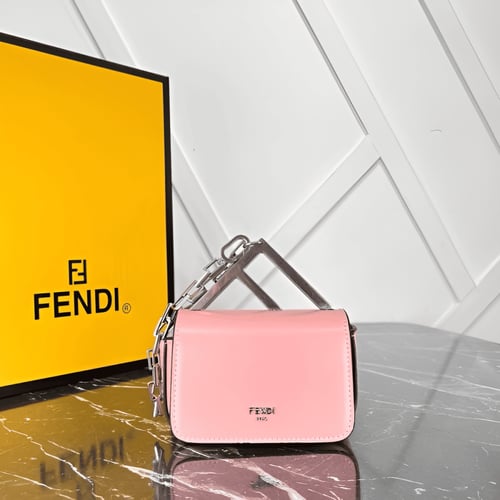 شنط يد نسائية مكرو