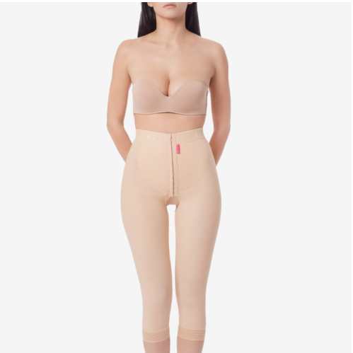 مشد بعد عملية شفط الدهون الخاصرة والأرداف والفخذين...