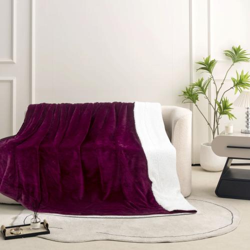 بطانية فرو الارنب لون عنابي غامق