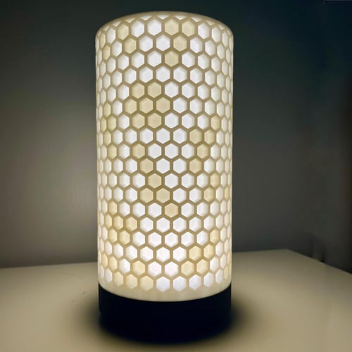 مصباح "خلية النحل" (Honeycomb)