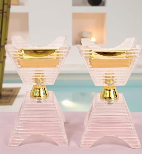 توزيعات مباخر بغطاء ذهبي