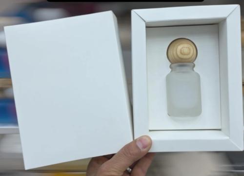 بوكس مرتب مع العطر