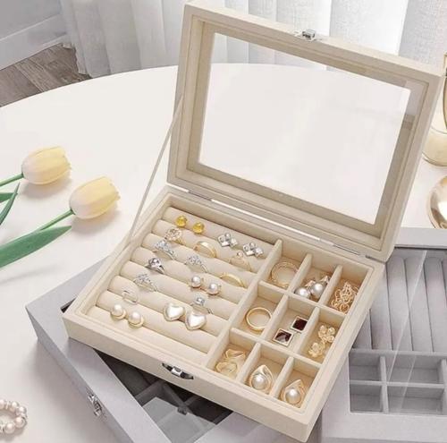 بوكس فاخر لحفظ المجوهرات