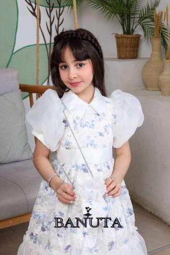Girls' dress with floral lace, with a bag, and gathered with Gazar.
