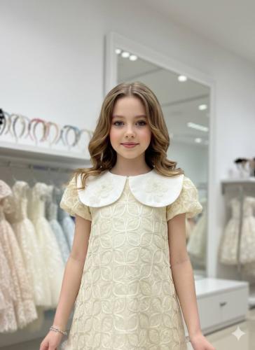 Lace dress with geometric shapes