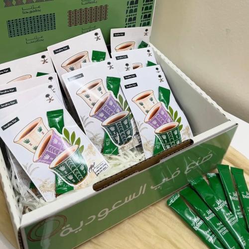 قهوة ثيم فناجين