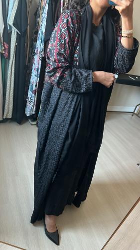 عبايه ركامه اسود