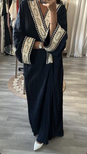 عبايه بكلفه