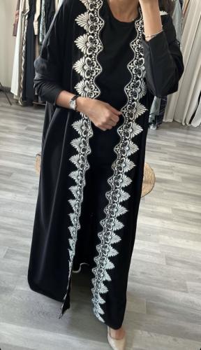 عبايه بكلفه