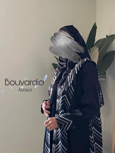 عبايه ركامه. اسود