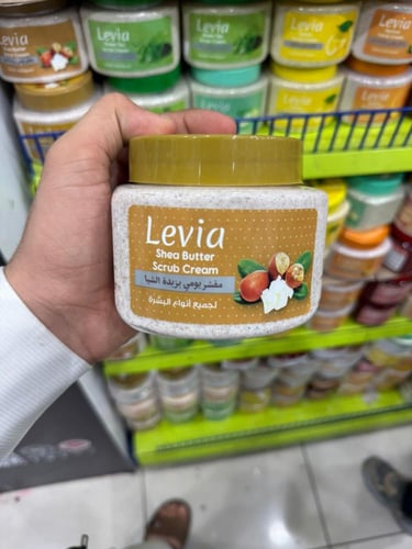 مقشر ليفيا جل بالفراولة Levia Strawberry Gel Scrub...