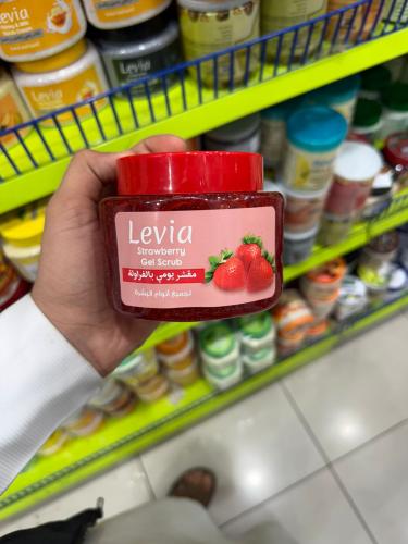 مقشر ليفيا جل بالفراولة Levia Strawberry Gel Scrub...
