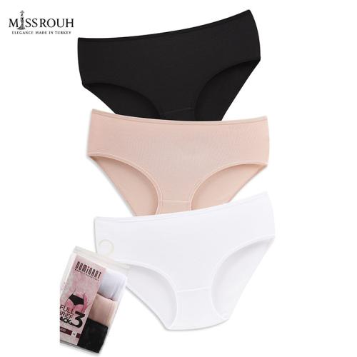 طقم ملابس داخلية نسائي