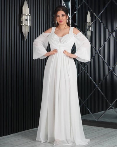 فستان "إليجانس وايت" ابيض