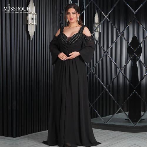 فستان "إليجانس وايت" اسود