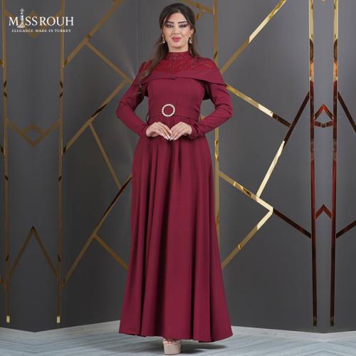 فستان سحر الأنوثة عنابي